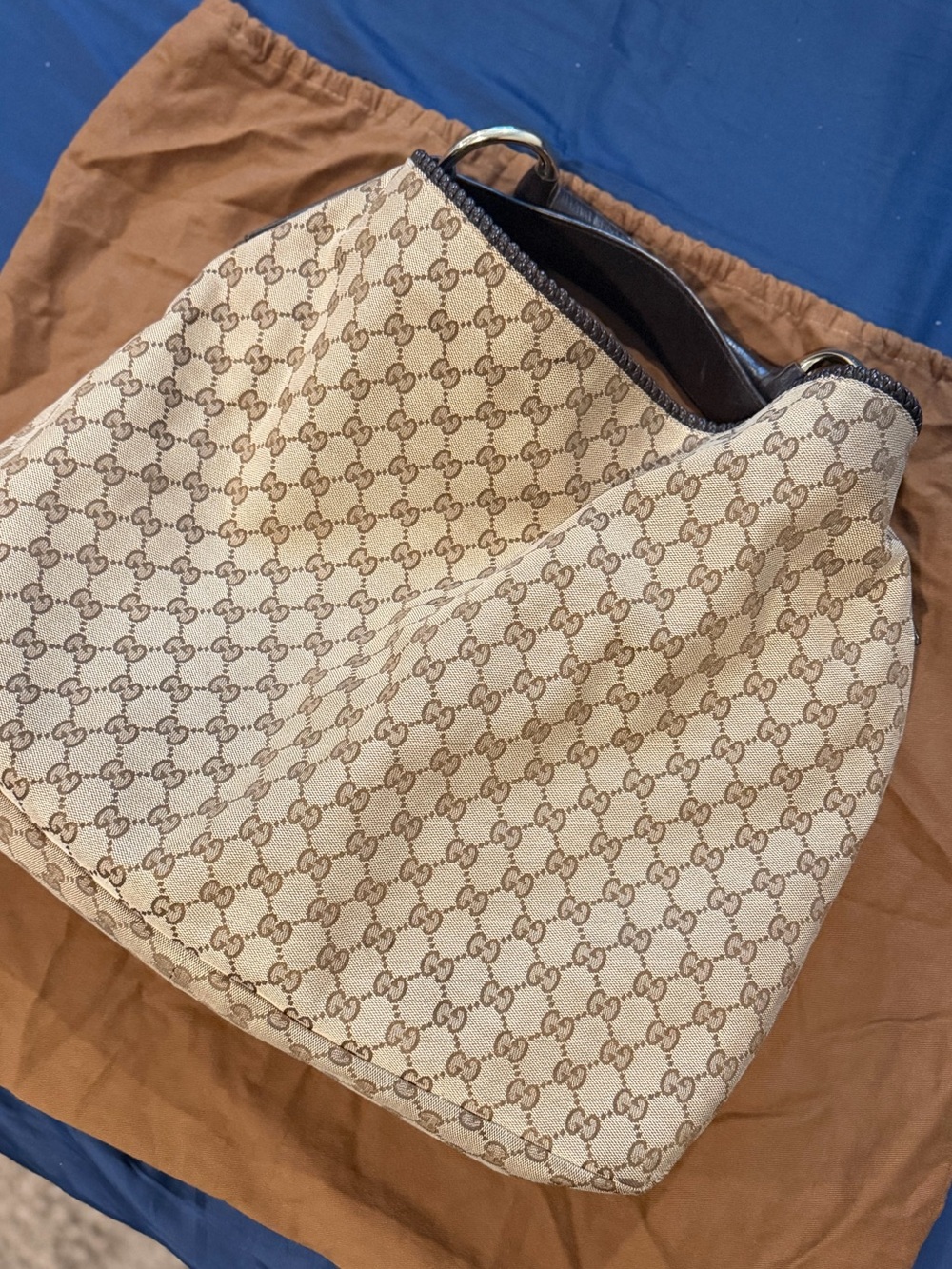 GUCCI MONOGRAM HORSEBIT HOBO BAG